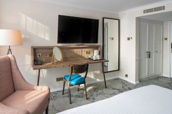 London Croydon Aerodrome Hotel, Bw Signature Collection