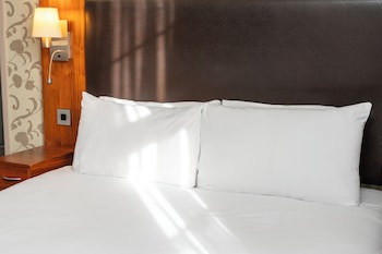 London Croydon Aerodrome Hotel, Bw Signature Collection