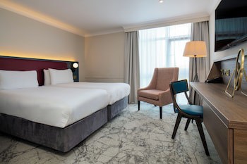 London Croydon Aerodrome Hotel, Bw Signature Collection