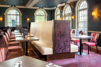 London Croydon Aerodrome Hotel, Bw Signature Collection