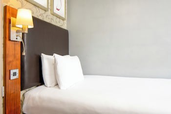 London Croydon Aerodrome Hotel, Bw Signature Collection