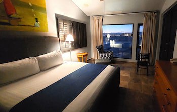 Penasco Del Sol Hotel