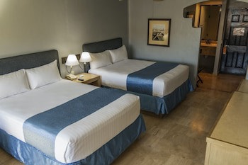 Penasco Del Sol Hotel