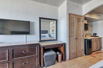 Penasco Del Sol Hotel