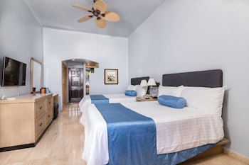 Penasco Del Sol Hotel