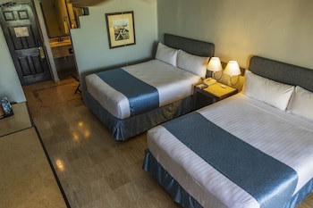 Penasco Del Sol Hotel