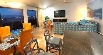 Penasco Del Sol Hotel