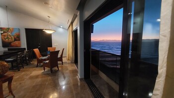 Penasco Del Sol Hotel