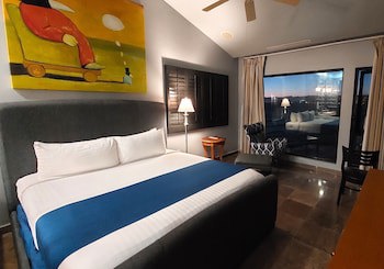 Penasco Del Sol Hotel