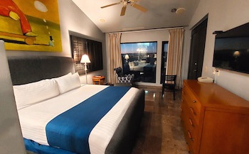 Penasco Del Sol Hotel