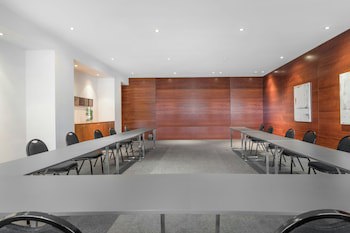 Ac Hotel Alcala De Henares By Marriott