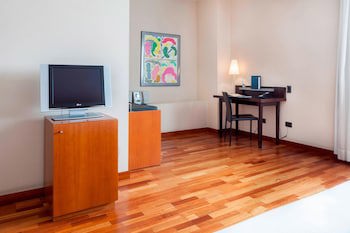 Ac Hotel Alcala De Henares By Marriott