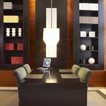 Ac Hotel Alcala De Henares By Marriott