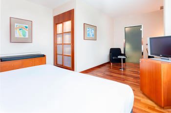 Ac Hotel Alcala De Henares By Marriott