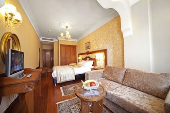 Azade Hotel