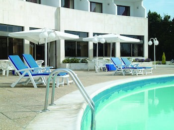 Hotel Meia Lua