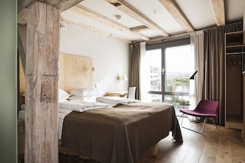 Hotel Brosundet
