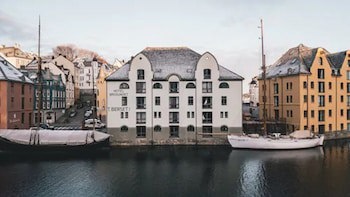 Hotel Brosundet