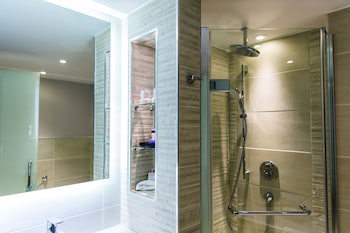 Cottons Hotel & Spa
