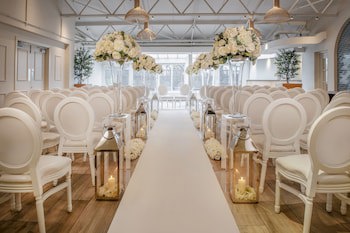 Cottons Hotel & Spa