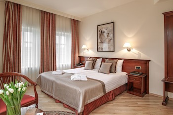National Hotel
