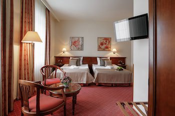 National Hotel