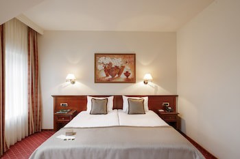 National Hotel