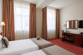 National Hotel