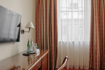 National Hotel