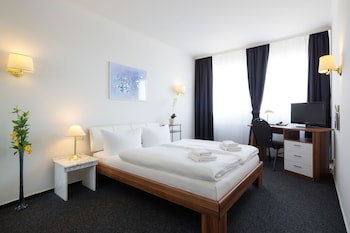 Hotel Berliner Bar fotoğrafı