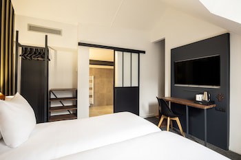 Aris Grand-Place Hotel