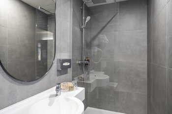 Aris Grand-Place Hotel