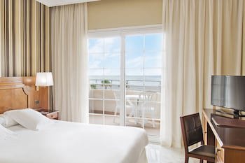 Elba Motril Beach & Business Resort