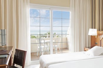 Elba Motril Beach & Business Resort