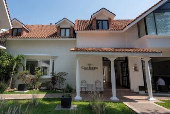 Casa Bonita Hotel & Luxury Residence