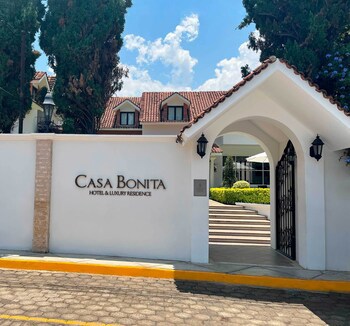 Casa Bonita Hotel & Luxury Residence