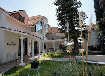 Casa Bonita Hotel & Luxury Residence