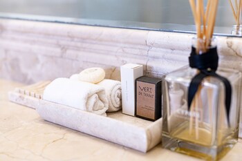 Casa Bonita Hotel & Luxury Residence