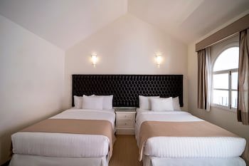 Casa Bonita Hotel & Luxury Residence