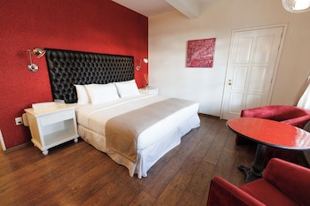 Casa Bonita Hotel & Luxury Residence