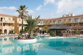 Elba Lucia Sport & Suite Hotel