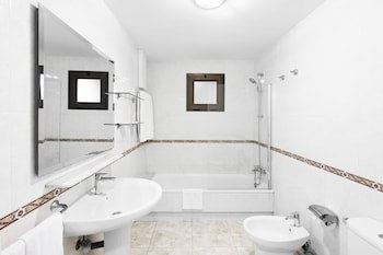 Elba Lucia Sport & Suite Hotel