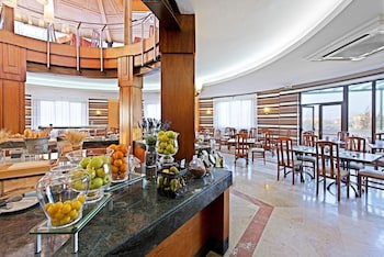Elba Lucia Sport & Suite Hotel