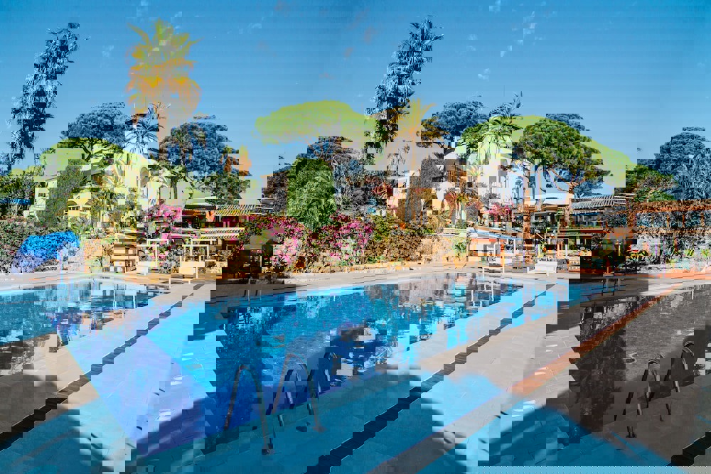 Hotel Roger de Flor Seleqtta