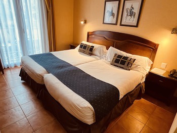 Hospedium Hotel Los Lanceros