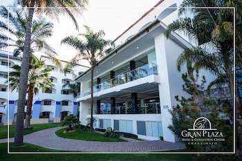 Gran Plaza Hotel & Convention Center
