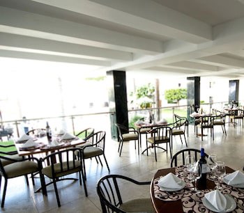 Gran Plaza Hotel & Convention Center