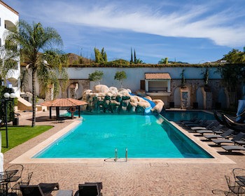 Gran Plaza Hotel & Convention Center