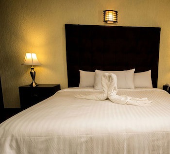 Gran Plaza Hotel & Convention Center