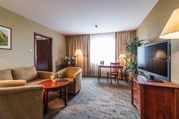 Airport Hotel Okecie